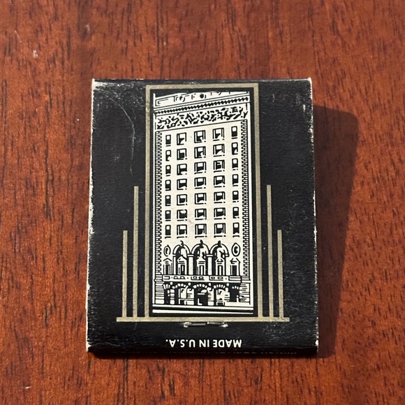 Vintage Matchbook Illinois Athletic Club of Chicago IAC Membership Relax Matches - Picture 5 of 16
